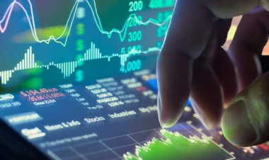 कोरोना के नए वैरिएंट से घबराया बाजार:अब तक की ट्रेडिंग के दौरान सेंसेक्स 1488 अंक लुढ़का, निफ्टी में भी 448 से ज्यादा अंकों की गिरावट